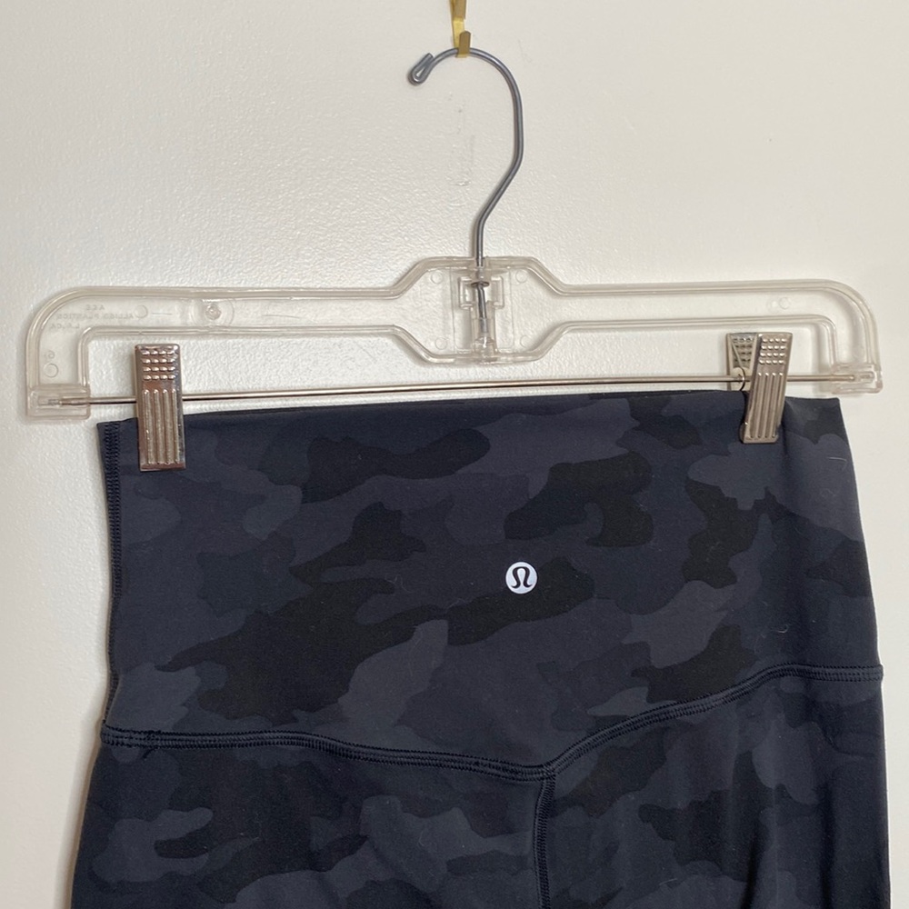 Beautiful Black Camo Lululemon Leggings
